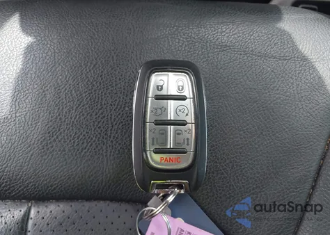 2020 Chrysler Pacifica Touring L z USA, uszkodzony, nr VIN 2C4RC1BG3LR106662